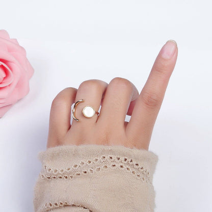 Aim Eternal - Geometric Crescent Round Shell Pearl Adjustable Gold Ring