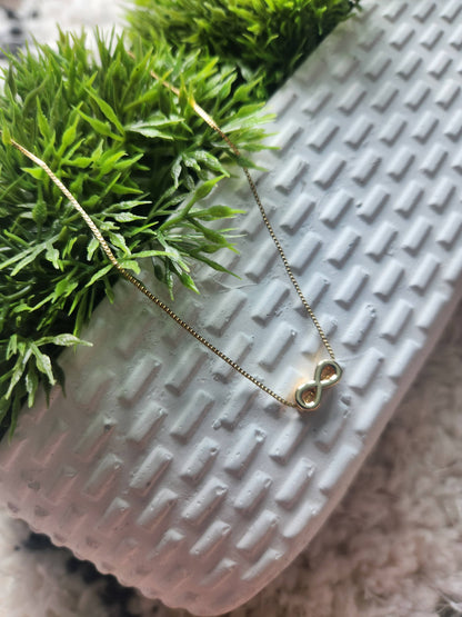 Twig & Rue boutique - Infinity charm gold necklace