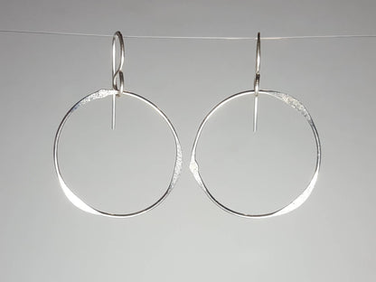 ER05 Ken’s handcrafted jewelry - Sterling Silver Earrings Large Circle