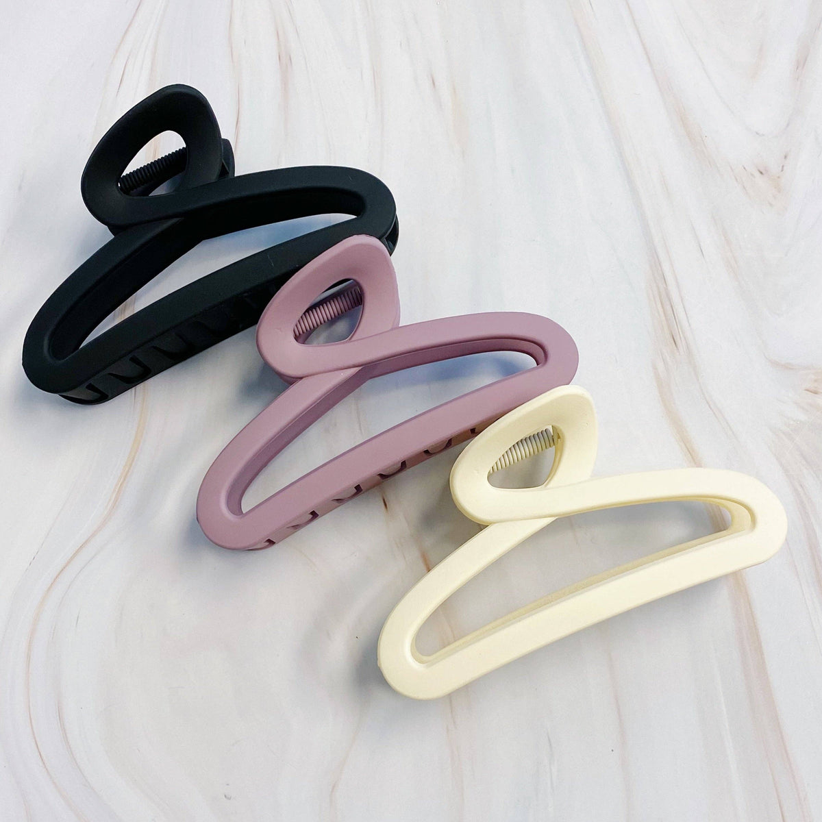 Ellison+Young - Hold Your Hair Claw Set of 3