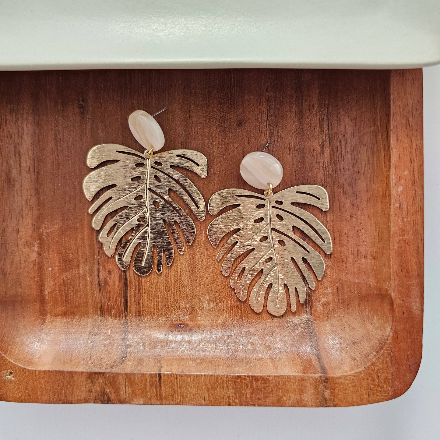 Spiffy & Splendid - Belize Earrings - Ivory // Plant, Resort, Jewelry