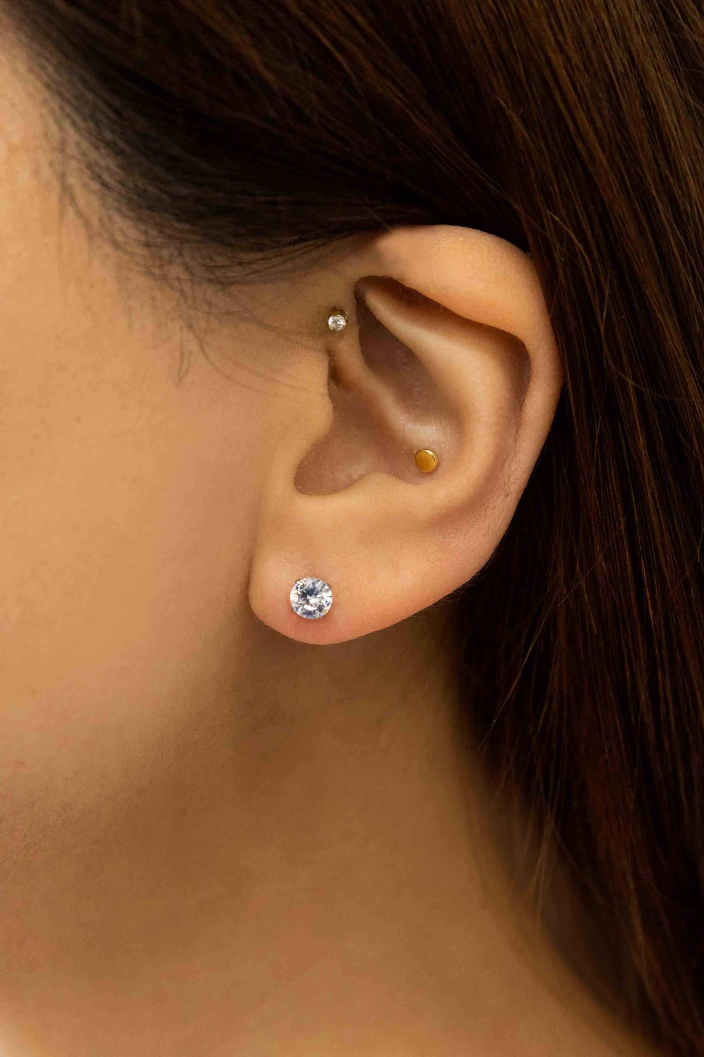 Lovoda - Classic Stone Stud Earrings | Silver