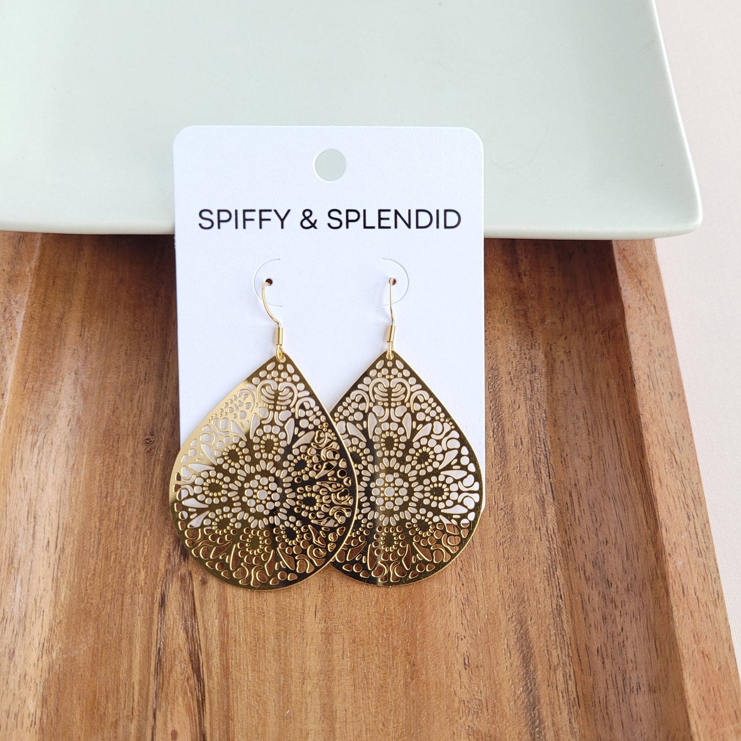 Spiffy & Splendid - Camilla Pendant Earrings - Gold // Jewelry
