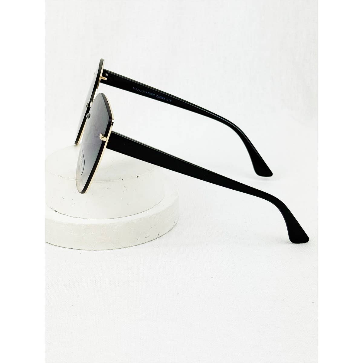 Love and Repeat - Zoe Fashion Shades Sunglasses