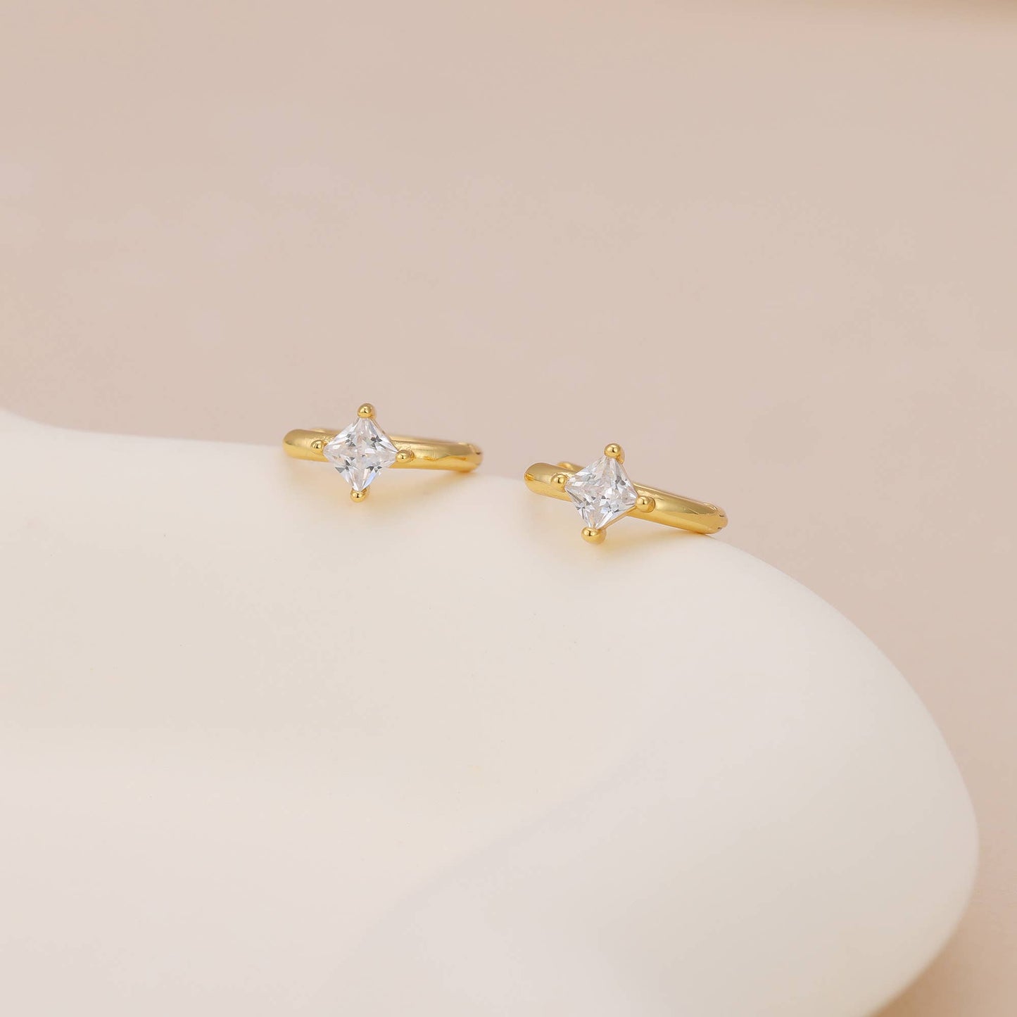 Melange Blanc - E183 huggie earring, diamond hoops, Diamond Huggie Earring