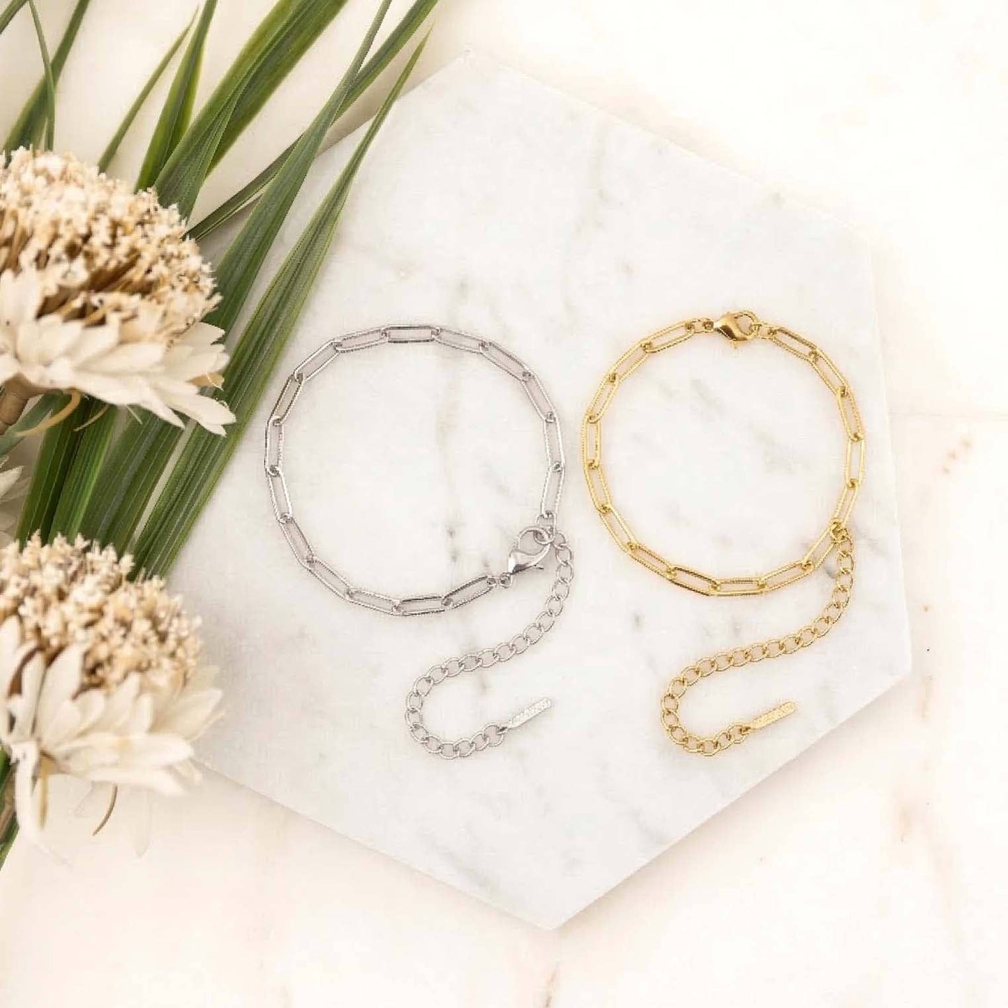 Aili's Corner - 18K STAINLESS STEEL NON TARNISH PAPERCLIP BRACELET
