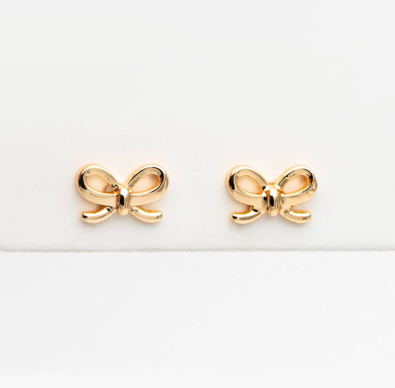 Bella Rey jewelry - The Lela bow 18k gold plated stud earrings dainty