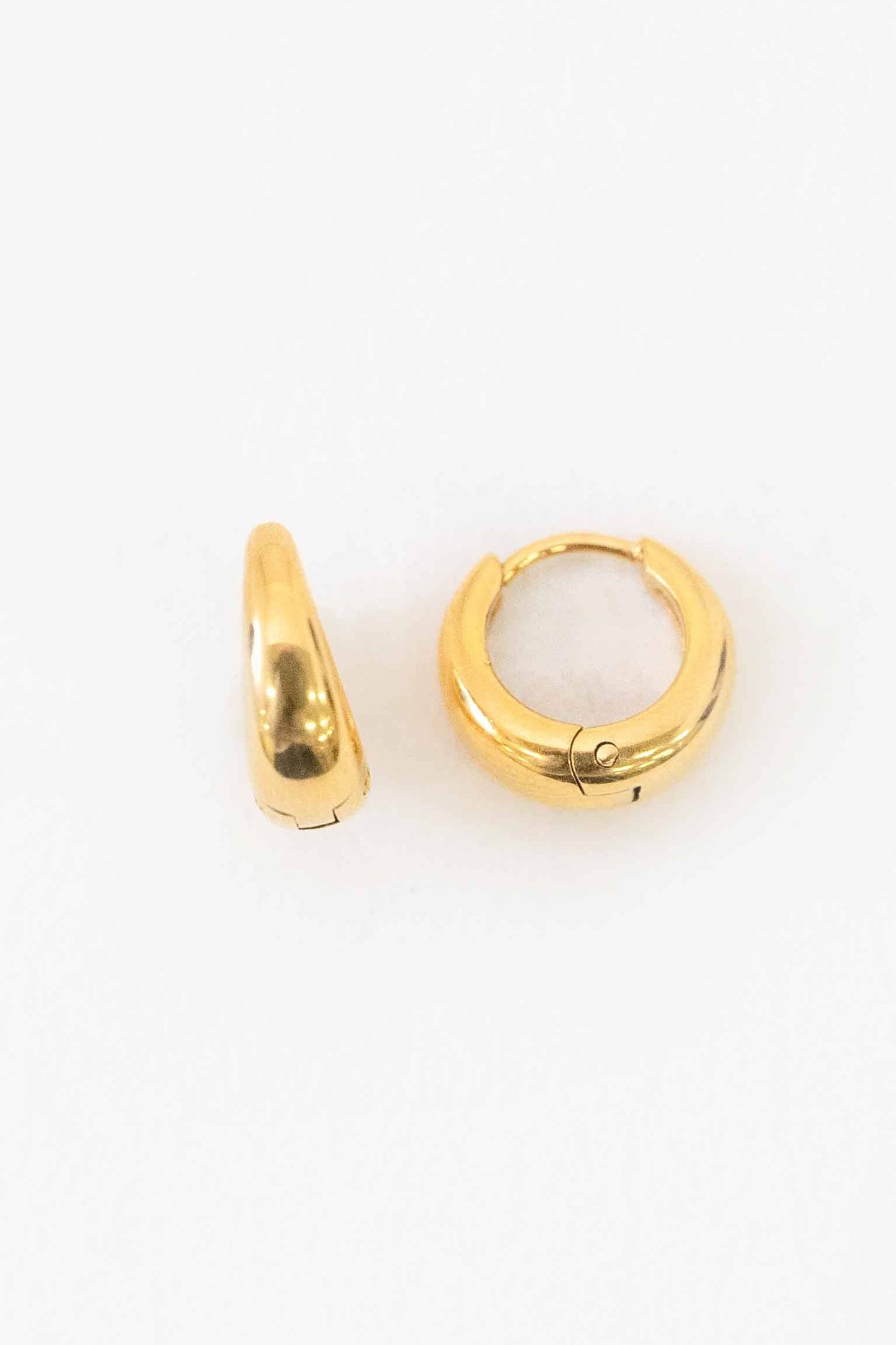 Lovoda - Minimal 14mm Hoop Earrings | Gold