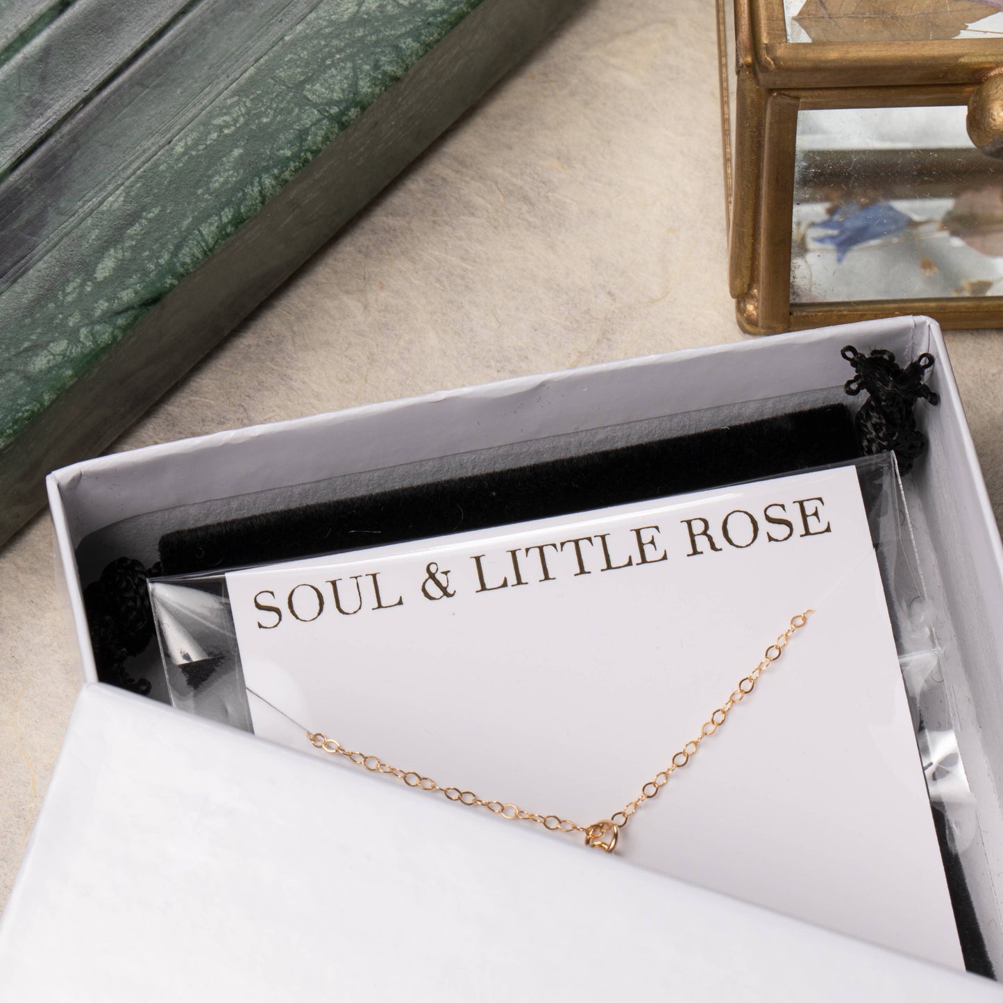 Soul & Little Rose - Rose Quartz Leaf Shape Gemstone Gold Necklace