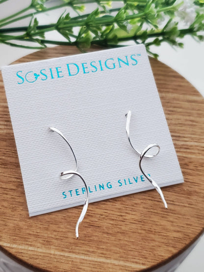 SD110 Sosie Designs - Silver Ribbon Twirl Studs