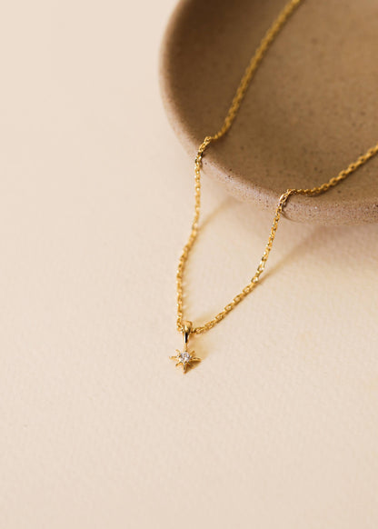 JaxKelly - Tiny Star Necklace - 18k Gold Plating