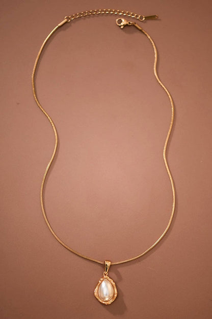 MA219 Mia Accessories - 18K Gold PVD Plated Stainless Steel Minimal Pearl Necklace – 7977