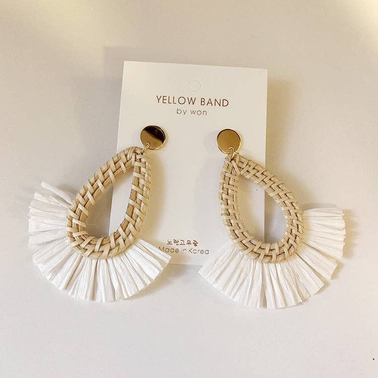 Dipped Shop - Scalloped Tassel Rattan Vacation Earrings DPJE1716