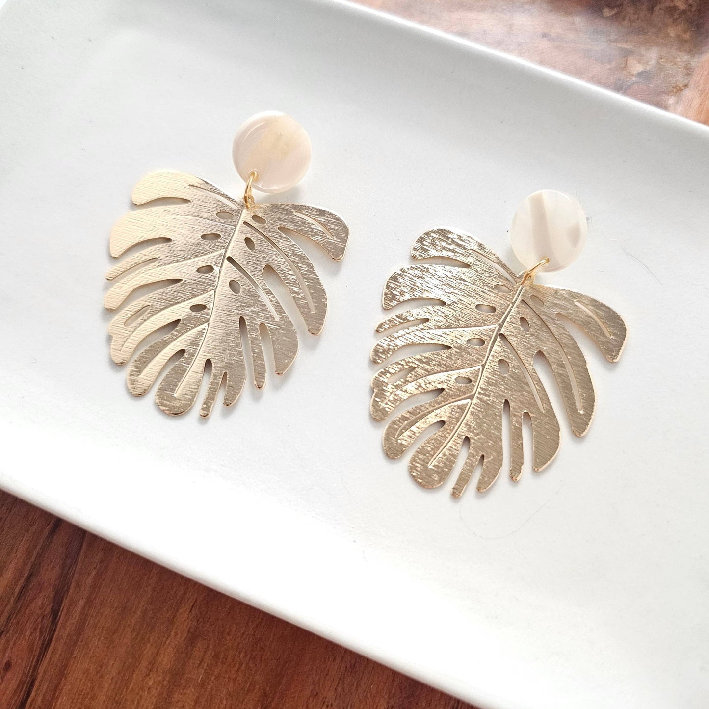 Spiffy & Splendid - Belize Earrings - Ivory // Plant, Resort, Jewelry