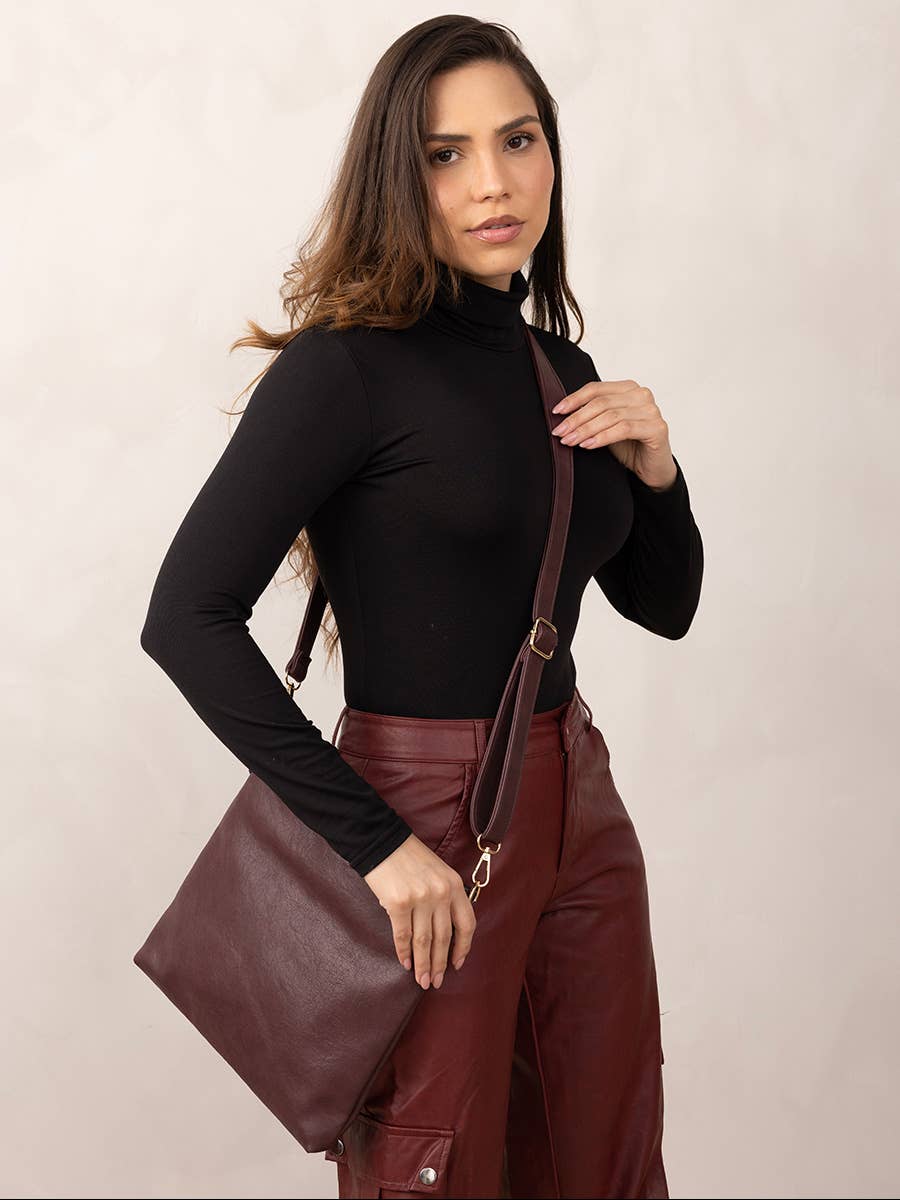 Jen & Co. - Emma 3 Compartment Crossbody w/ Snap Closure | M1765