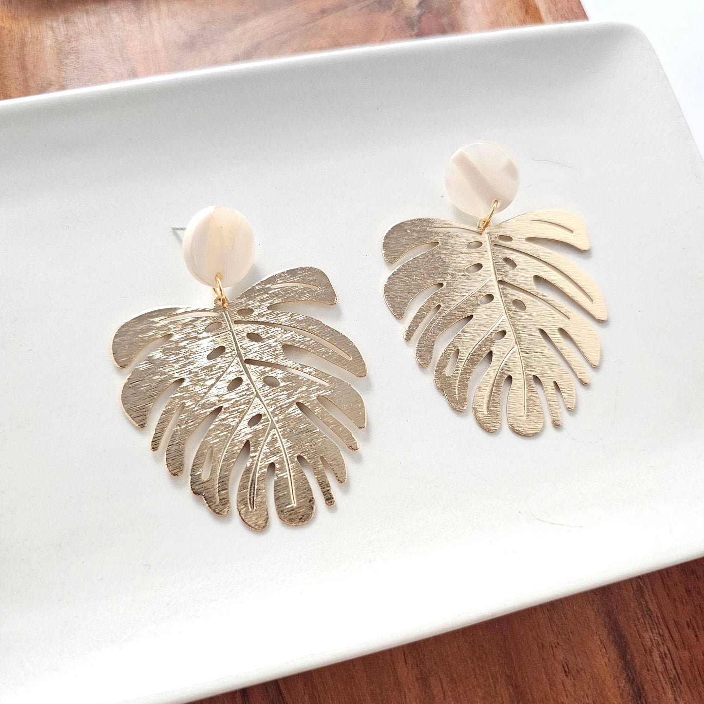 Spiffy & Splendid - Belize Earrings - Ivory // Plant, Resort, Jewelry