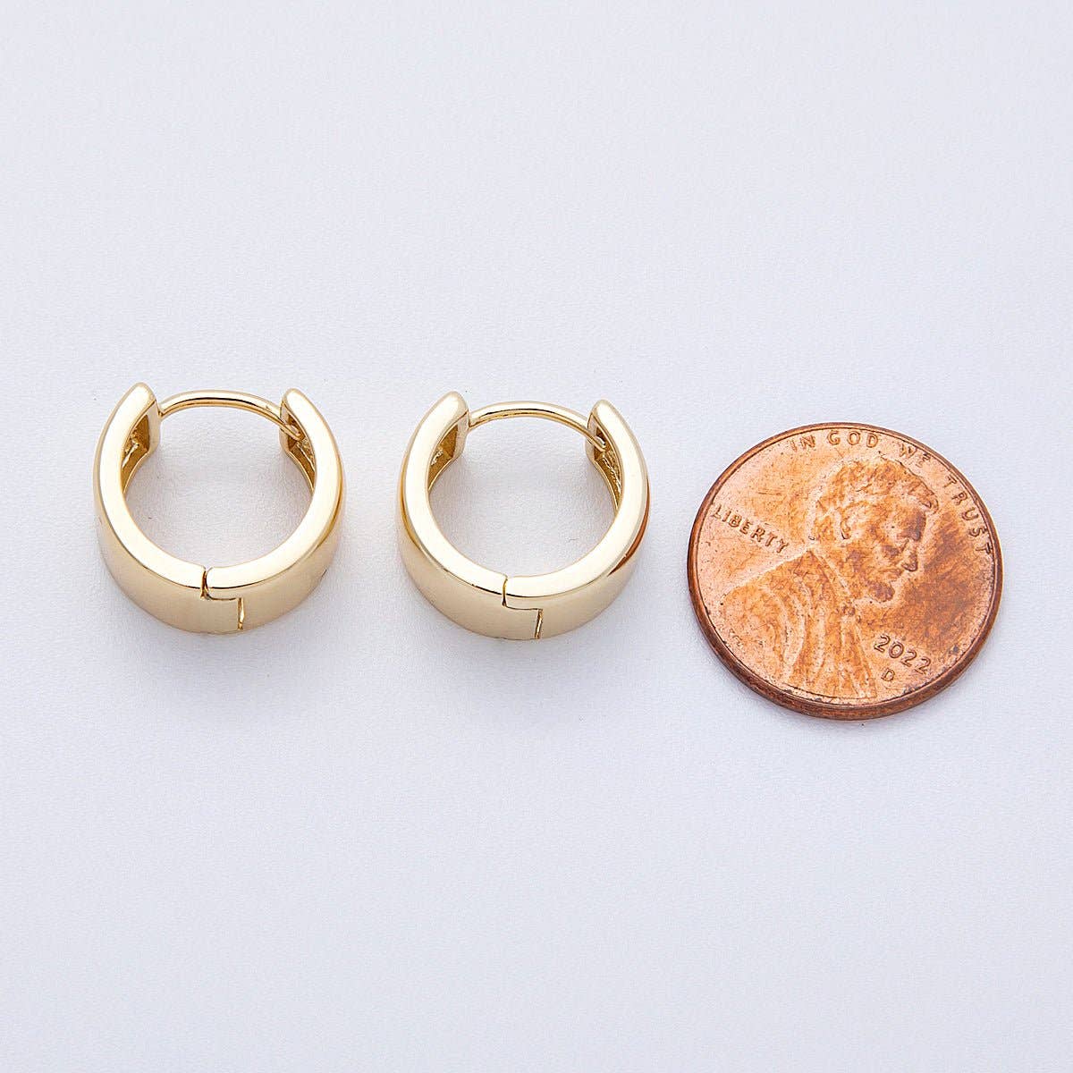 Aim Eternal - 14K Gold Filled 15mm Minimalist Plain Wide Huggie Earrings | EARRINGS-00181