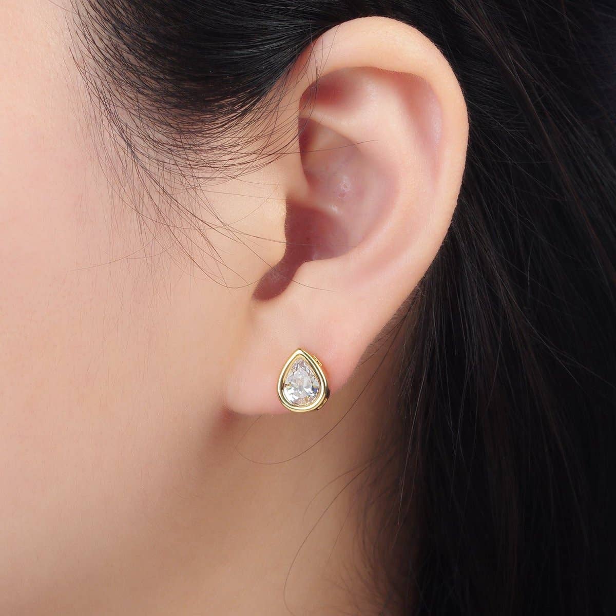 Aim Eternal - 24K Gold Filled 10mm Clear CZ Teardrop Bezel Stud Earrings | P540