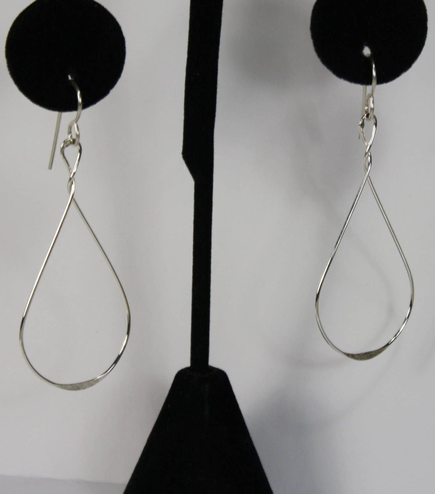 ER395 Ken’s handcrafted jewelry - Sterling Silver Twist/Medium Tear Drop