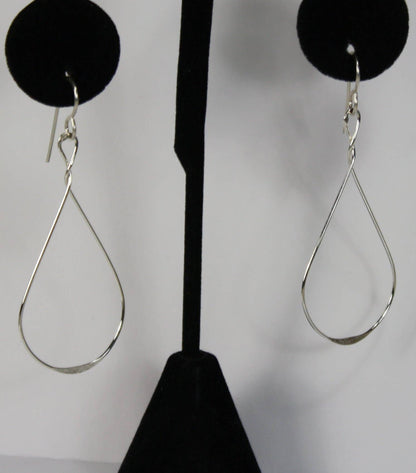 ER395 Ken’s handcrafted jewelry - Sterling Silver Twist/Medium Tear Drop