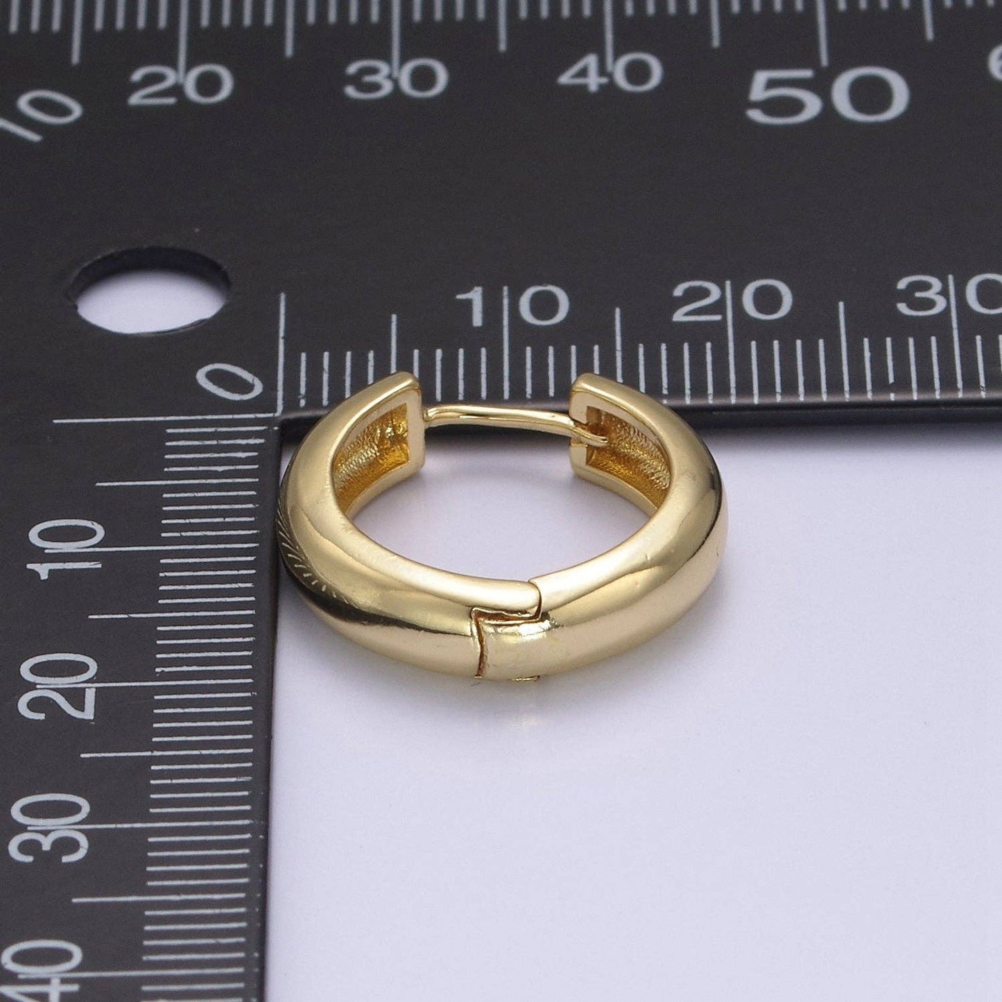 Aim Eternal - Dainty Gold Hinged Huggie Earrings Hoop Earrings T364 T365