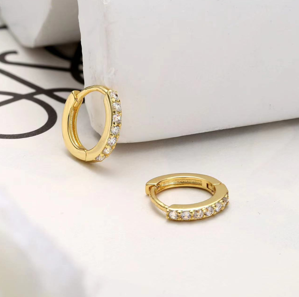 Melange Blanc - E172 paved dainty huggie hoop earrings
