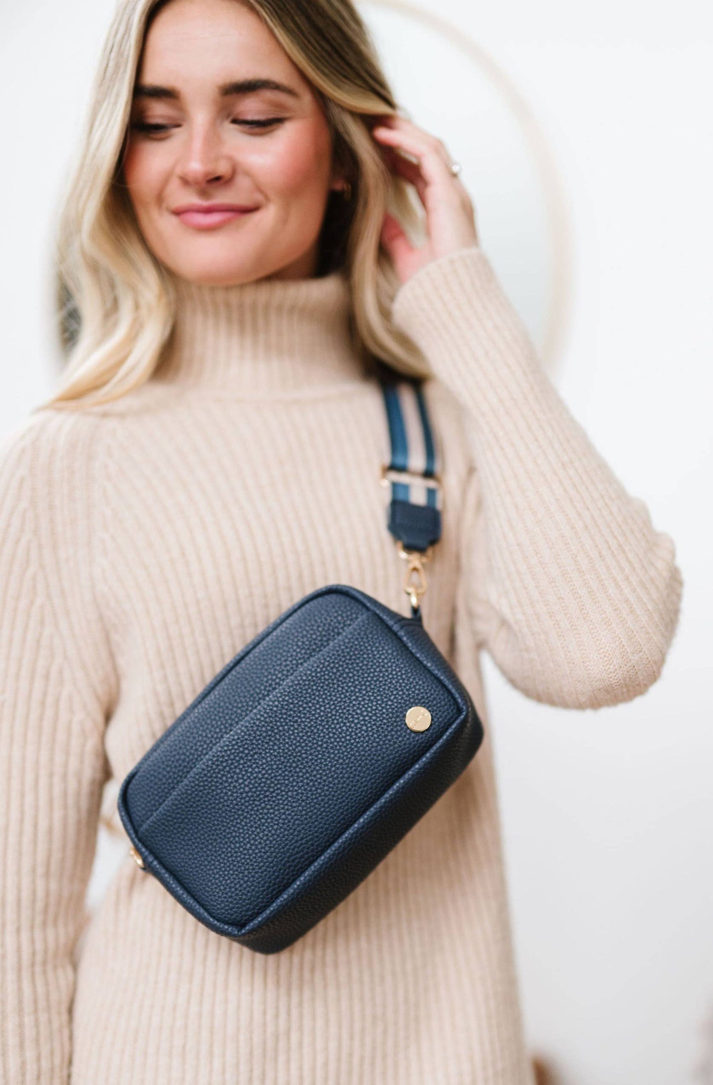 modern and chic - Willow Crossbody Belt Fanny Waist Sling Purse Bag