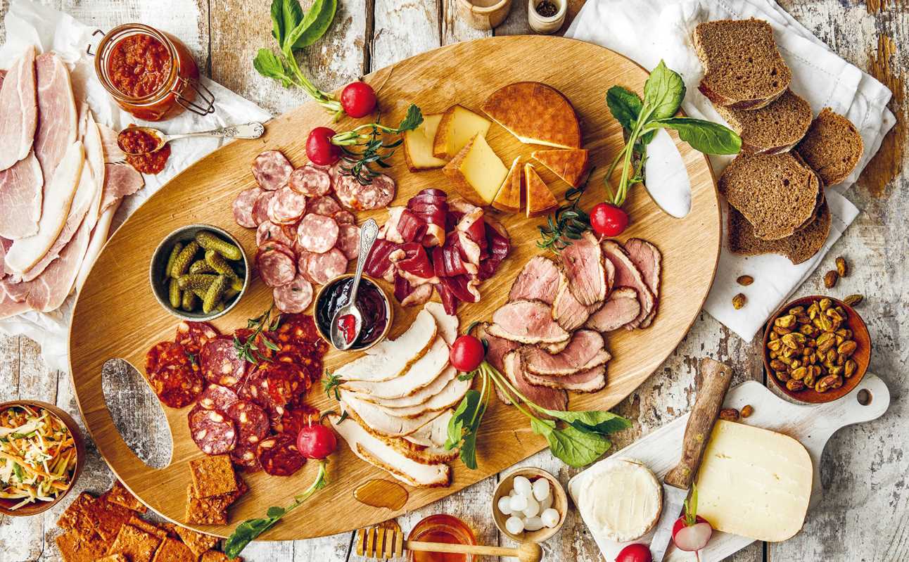 Simon & Schuster - Charcuterie Boards by Miranda Ballard