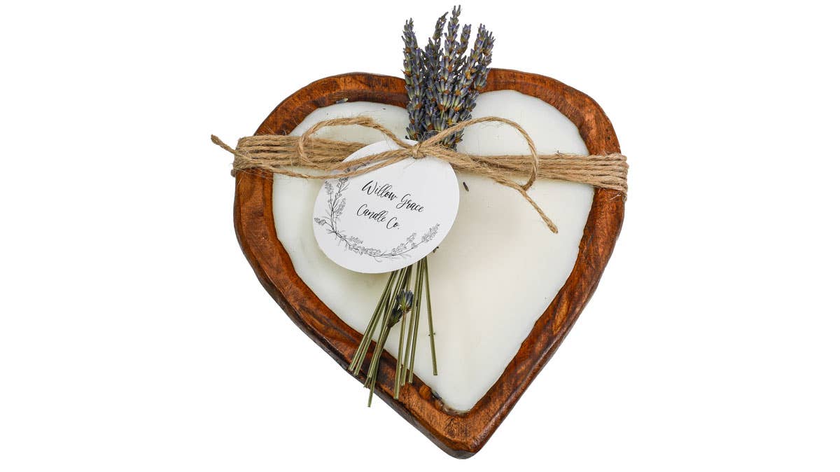WGC108 Willow Grace Candle Co - Small Heart Dough Candle