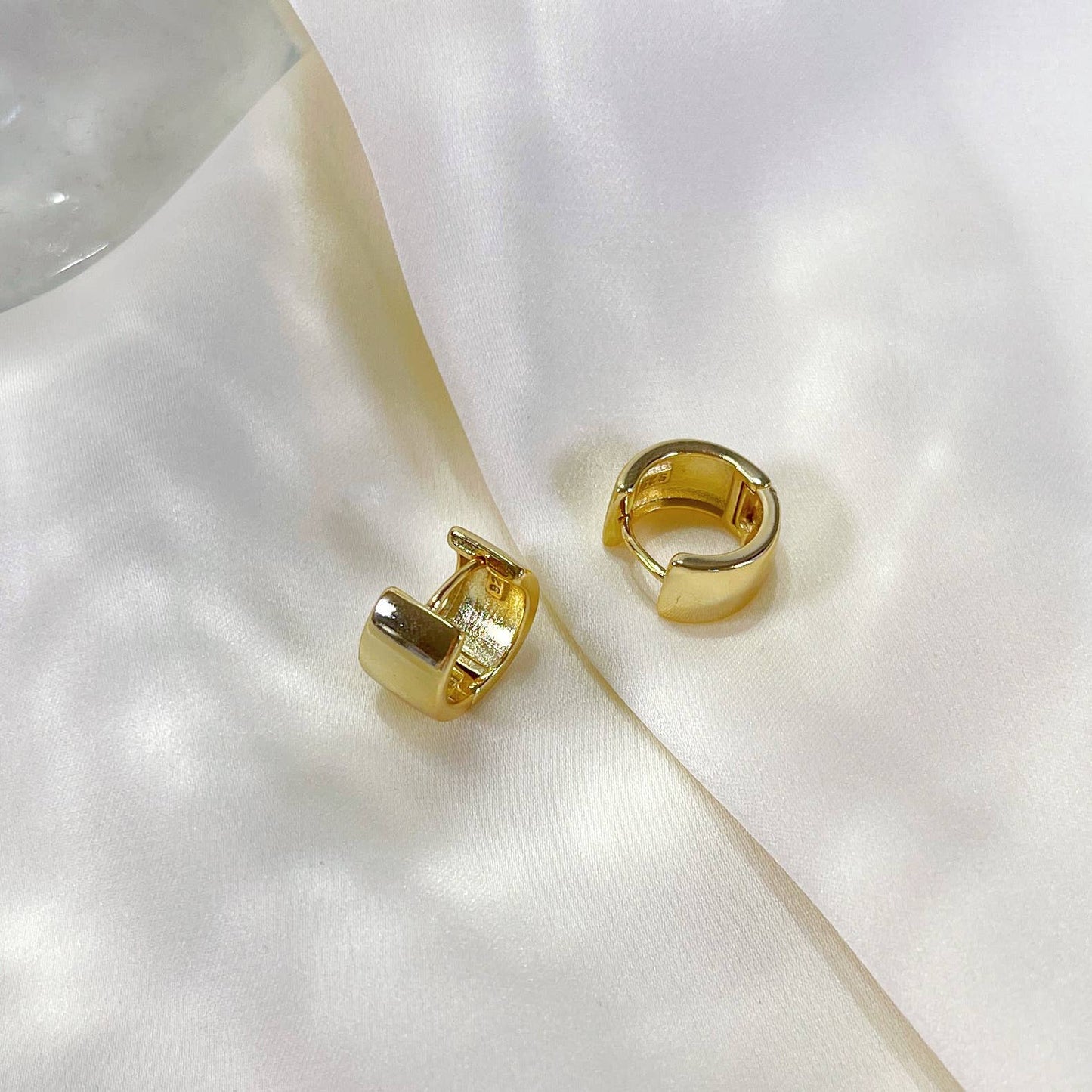 Melange Blanc - E233 wide huggie hoops, gold wide huggie, gold hoops