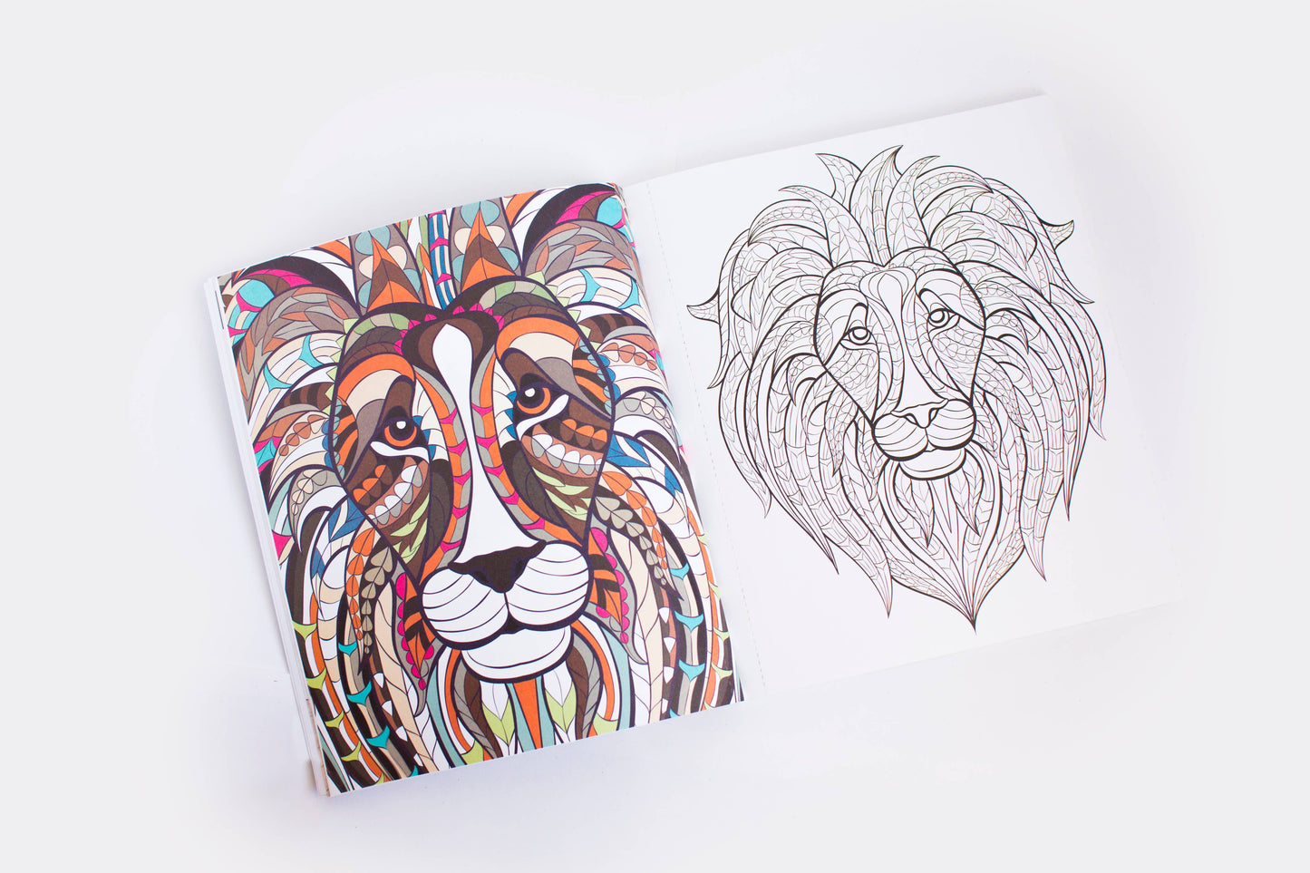 Blue Star Press - Stress Relieving Animal Designs Adult Coloring Book