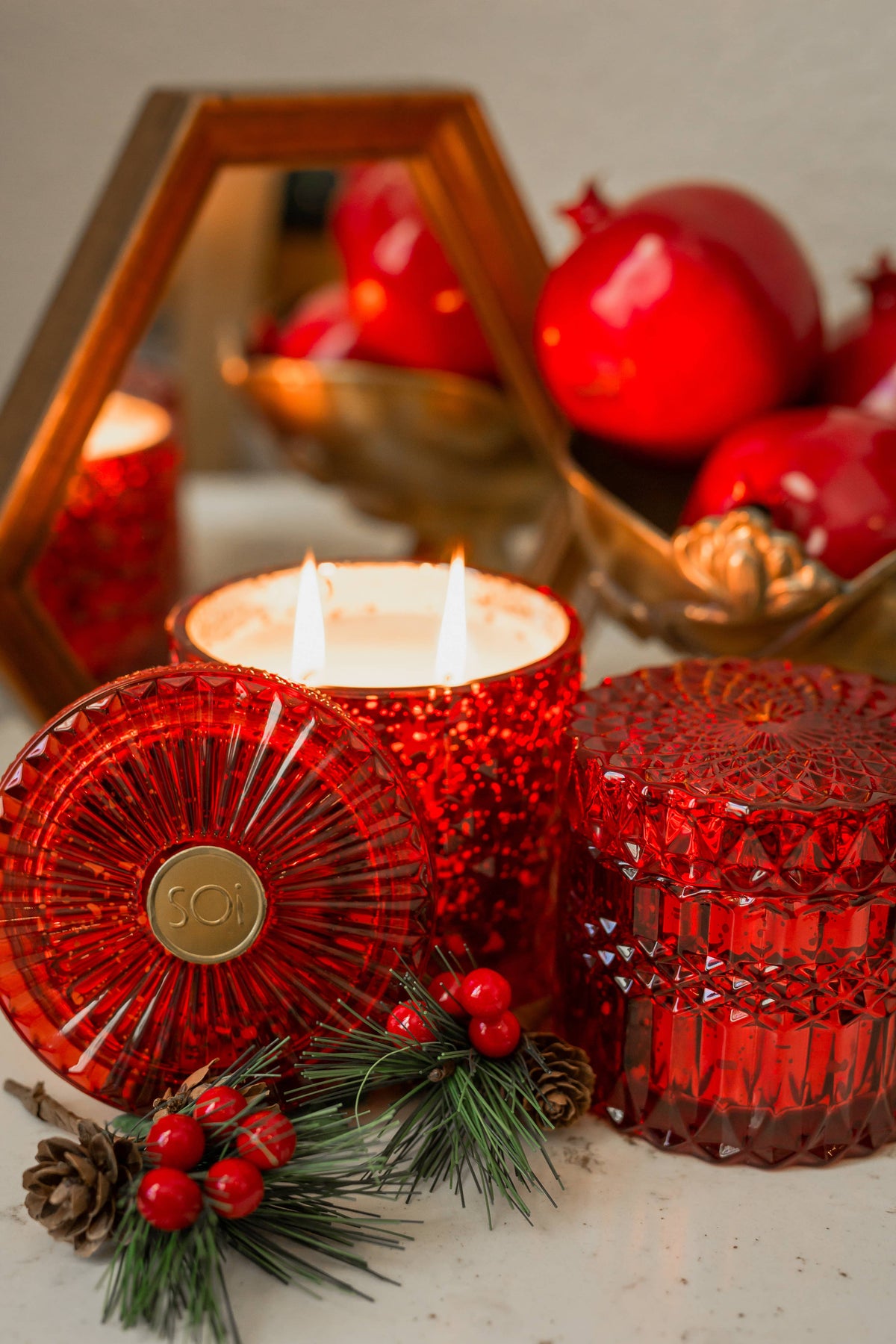 SOI104 The SOi Company - Holiday Spice 15oz Shimmer Candle 2 wick