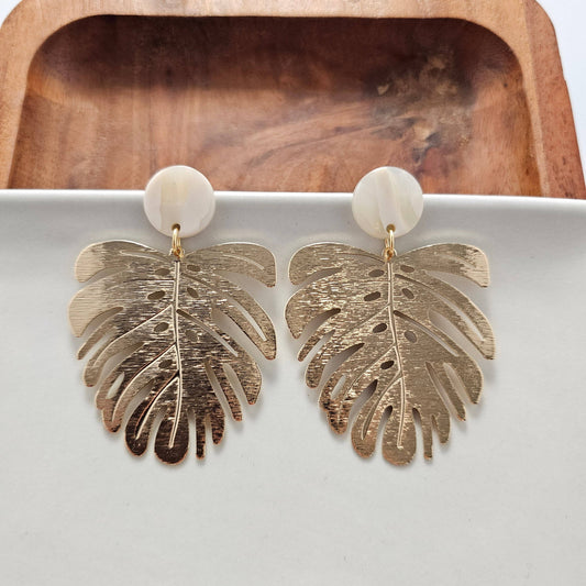 Spiffy & Splendid - Belize Earrings - Ivory // Plant, Resort, Jewelry