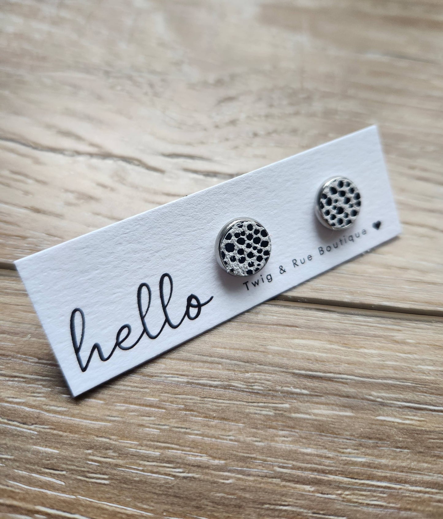 Twig & Rue boutique - Leather button studs| Pattern collection