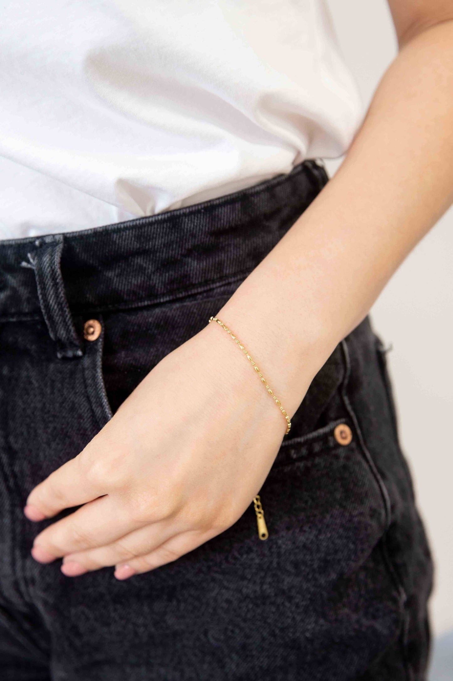 Lovoda - Mini Gold Bead Chain Bracelet