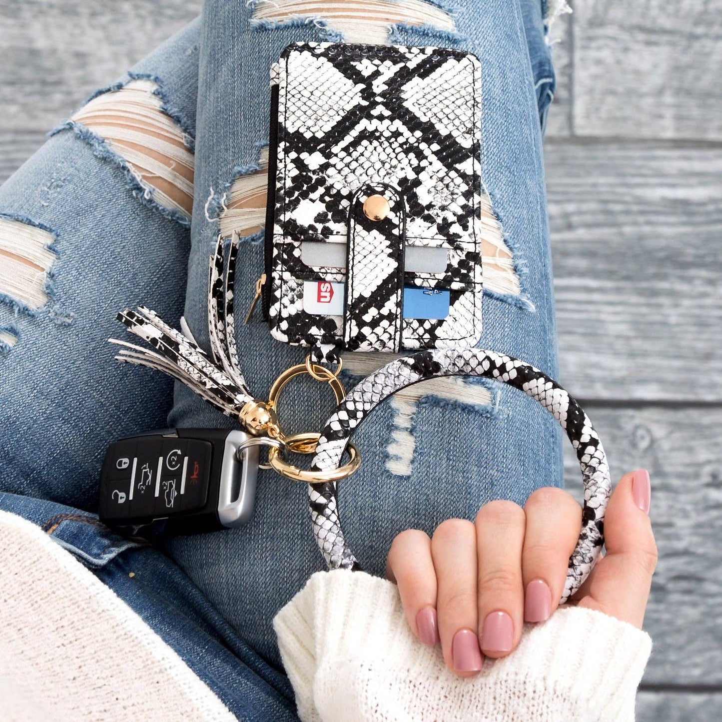 Aili's Corner - Key Ring ID Wallet Zip Bracelet